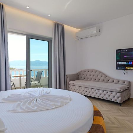 Villa Juna Beach Sarandë Eksteriør billede