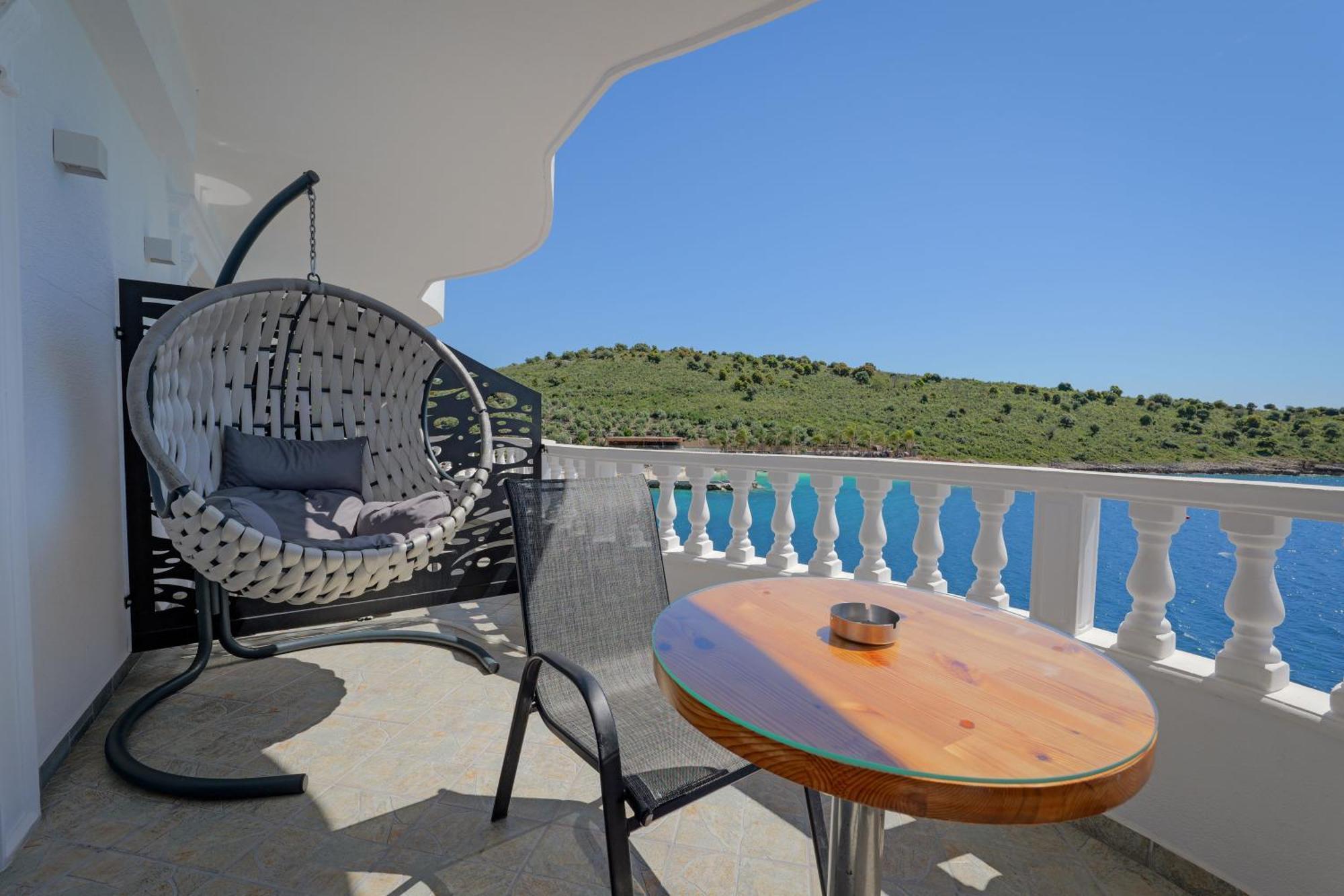 Villa Juna Beach Sarandë Eksteriør billede