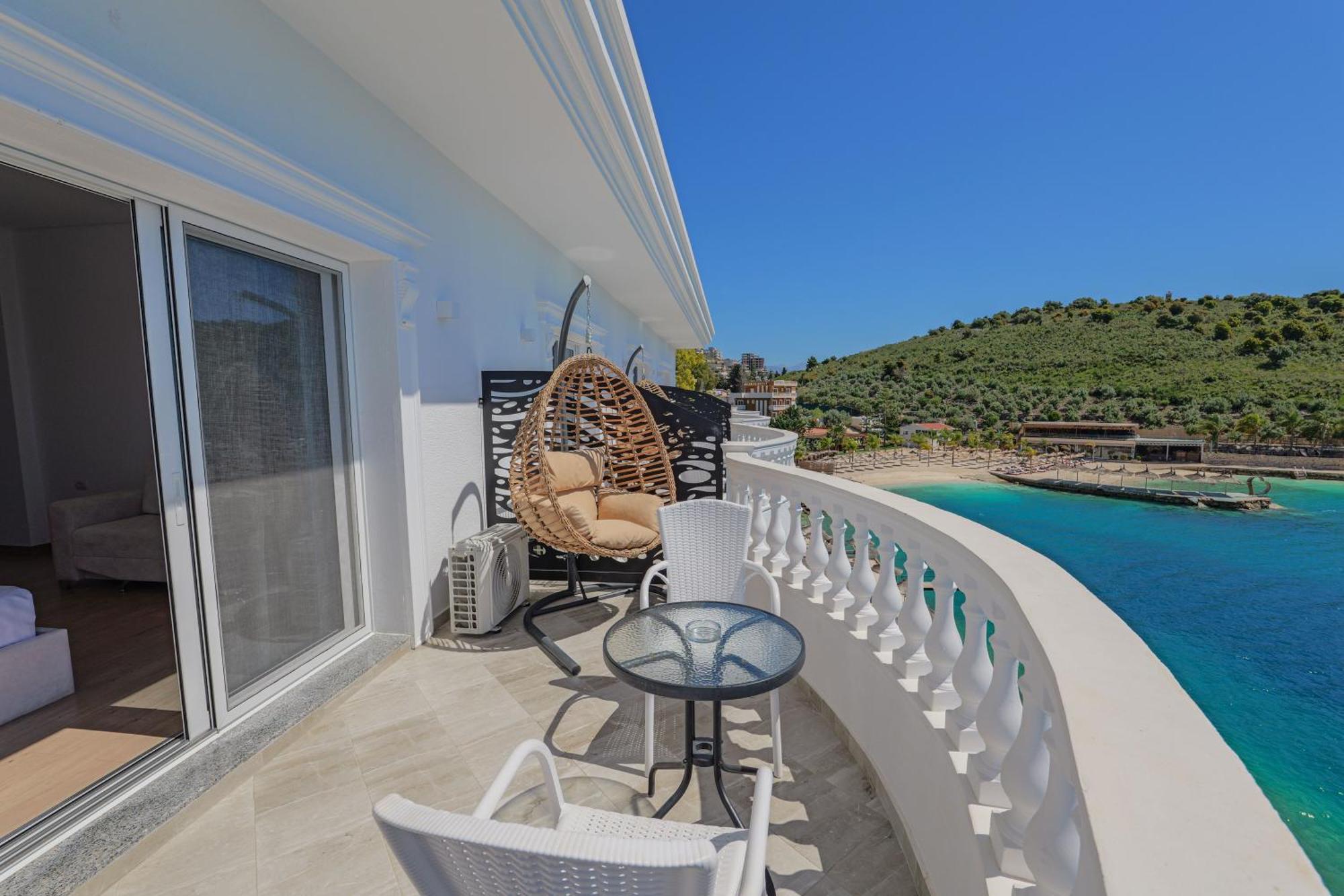 Villa Juna Beach Sarandë Eksteriør billede