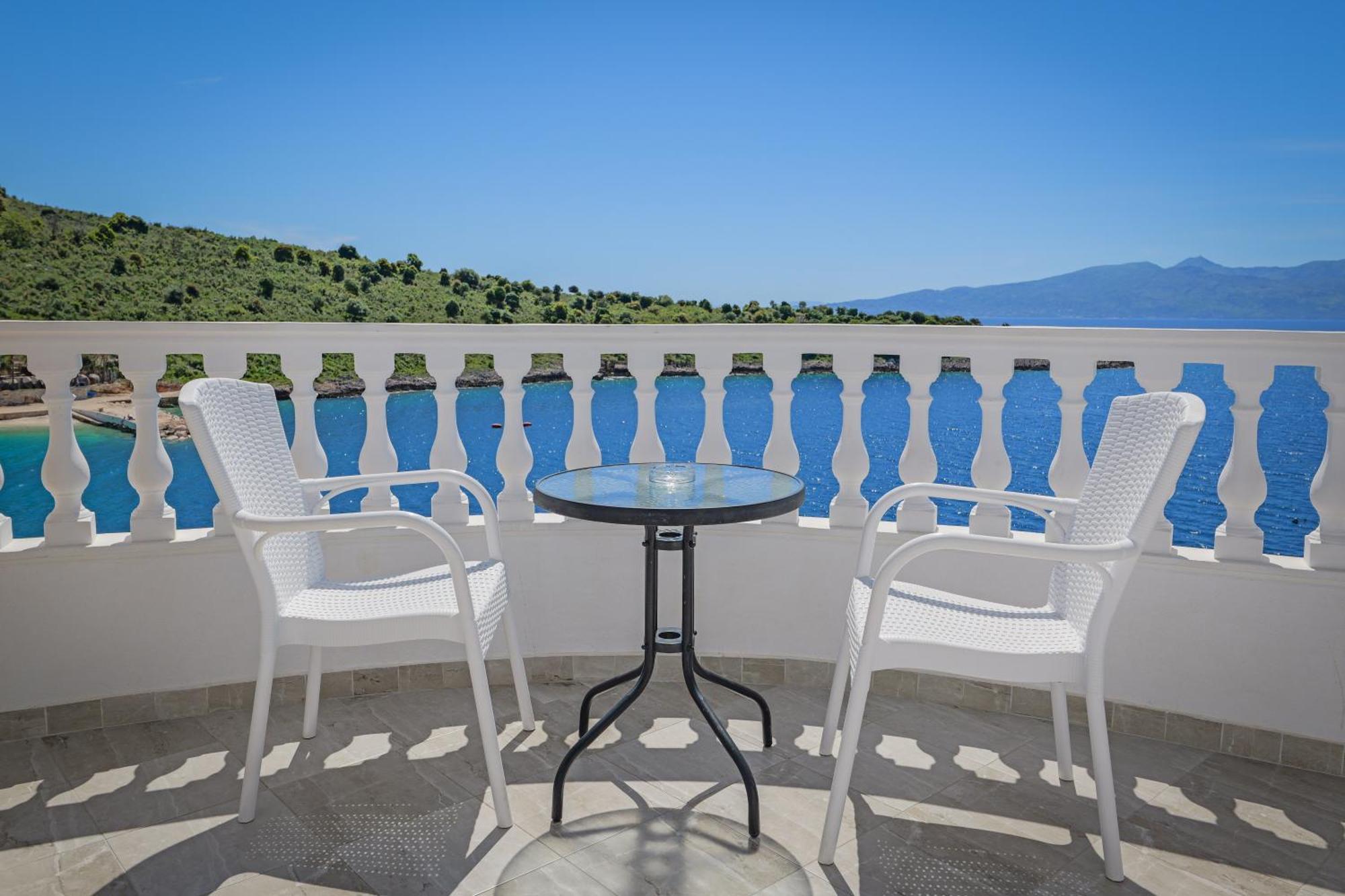Villa Juna Beach Sarandë Eksteriør billede